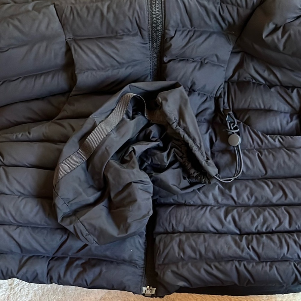 Lululemon Pack It Down Jacket - Picture 5 of 16